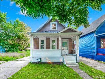 378 Gold Street, House other with 3 bedrooms, 1 bathrooms and null parking in Buffalo NY | Image 1