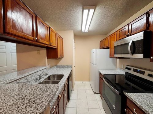 505-2121 Hepburn St, Houston, TX, 77054-3218 | Card Image