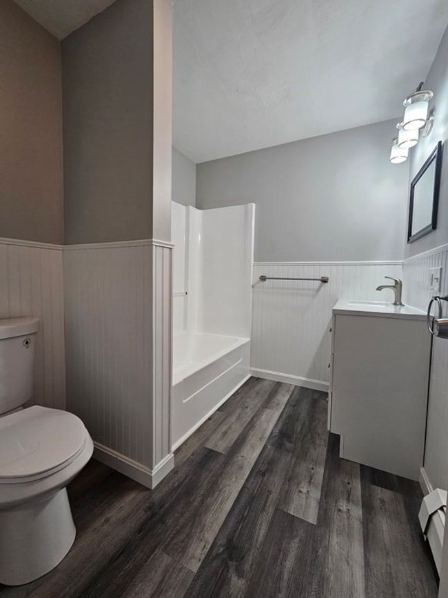 APT-4 - 434 Linden St, Condo with 3 bedrooms, 2 bathrooms and 2 parking in Fall River MA | Image 17