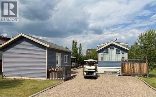 1123 Oak Avenue, Lac Des Iles, SK, S0M1A0 | Card Image