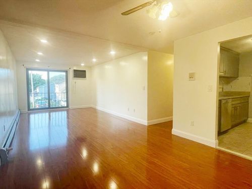 apt-203-127 King St, Franklin, MA, 02038-2375 | Card Image