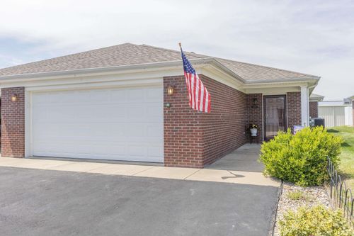 7424 Megan Brooke Ln, Evansville, IN, 47725-7654 | Card Image