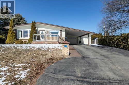27 Richard Ave, Bouctouche, NB, E4S3T1 | Card Image