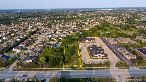 43224 Dequindre Rd, Sterling Heights, MI, 48314-1724 | Card Image