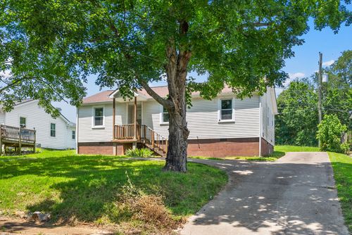 73 Dixon Dr, Clarksville, TN, 37040-3978 | Card Image