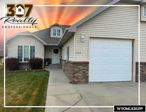 2308 Crestview Dr, Torrington, WY, 82240-2619 | Card Image