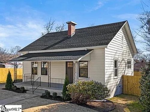6 10th St, Greer, SC, 29651-3835 | Card Image