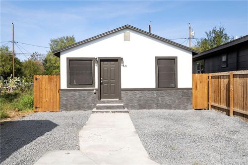 321 E 3rd St, San Juan, TX, 78589-3017 | Card Image