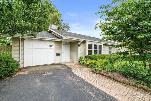 316 Dee Rd, North Aurora, IL, 60542-1217 | Card Image