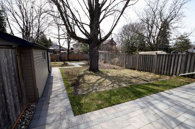 531 King St E, House other with 3 bedrooms, 2 bathrooms and 5 parking in Oshawa ON | Image 39