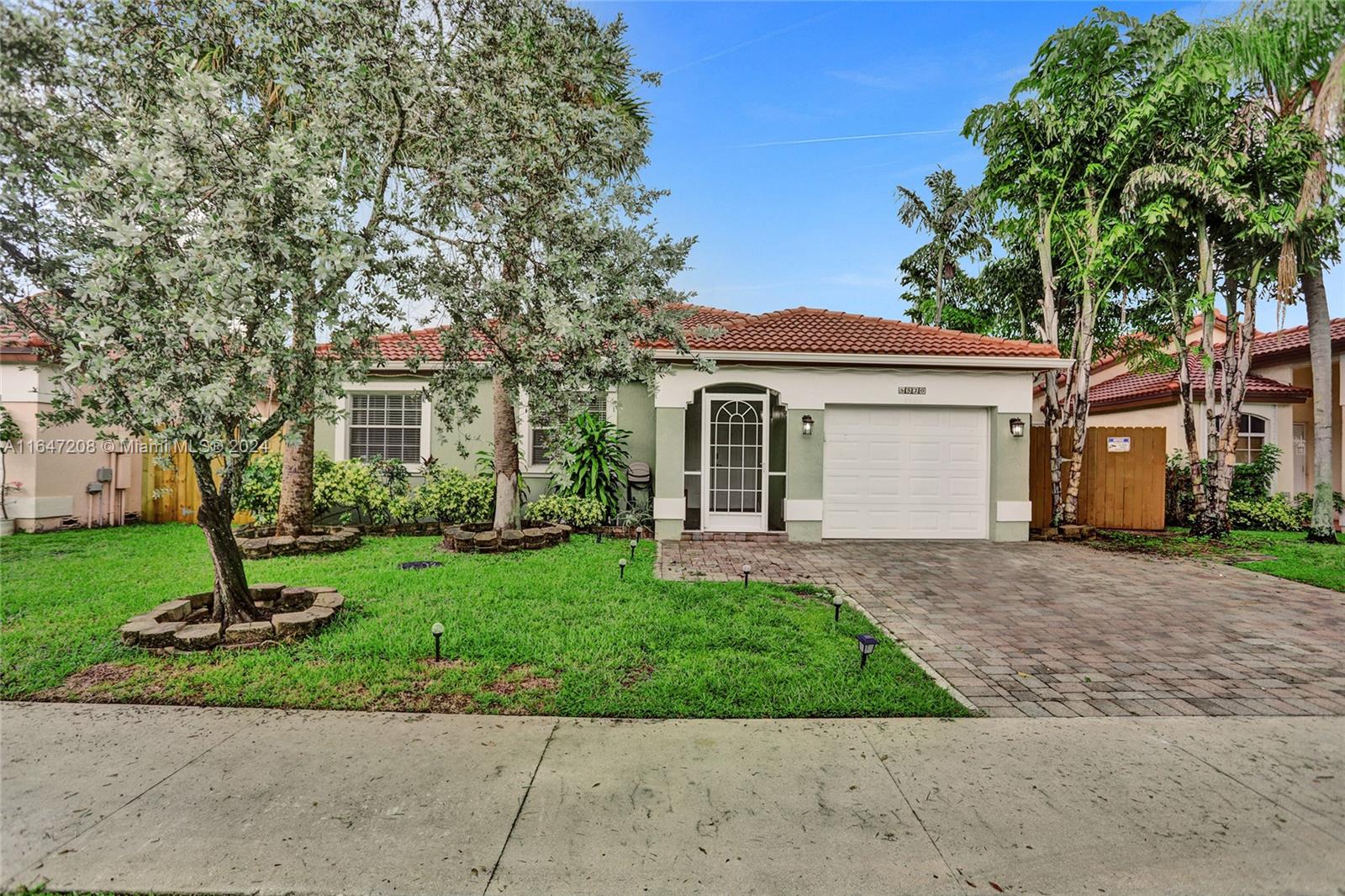 49th Ave, Coconut Creek, FL 33073