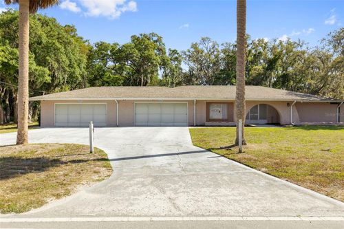 8976 Lake Dr, New Port Richey, FL, 34654-4819 | Card Image