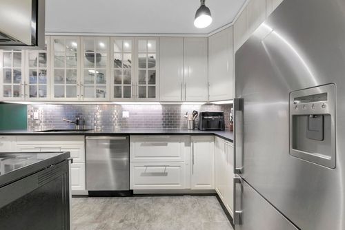 326-9101 Horne St, Burnaby, BC, V3N4M3 | Card Image