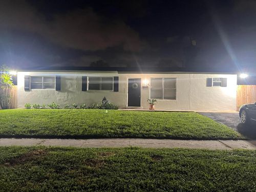 1525 S 24th Ct, Riviera Beach, FL, 33404-4005 | Card Image