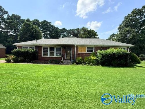 4211 Lakeview Dr Nw, Huntsville, AL, 35810-2241 | Card Image