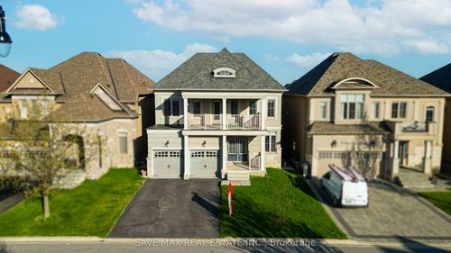 11 Bear Run Rd, Brampton, ON, L6X2Y8 | Card Image