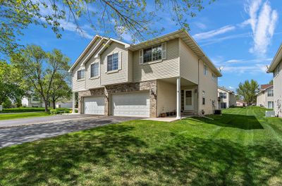 2355 Alysheba Court, Home with 3 bedrooms, 2 bathrooms and null parking in Shakopee MN | Image 2