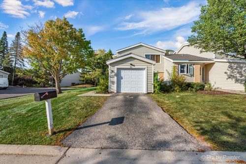712-712 Scarbrough Cir, Hoffman Estates, IL, 60169-2718 | Card Image