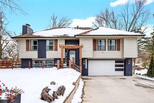 10448 Donna Bella, Clive, IA, 50325-6521 | Card Image