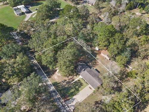 140 County Road 776, Buna, TX, 77612-6556 | Card Image