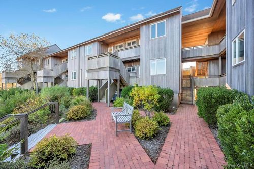 2011-2004 Montauk Hwy, Amagansett, NY, 11930-2019 | Card Image