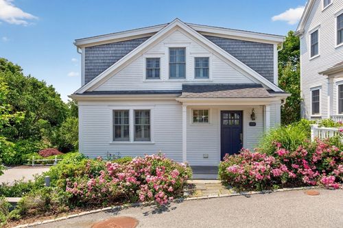 739-739 Main St, Chatham, MA, 02633-1826 | Card Image