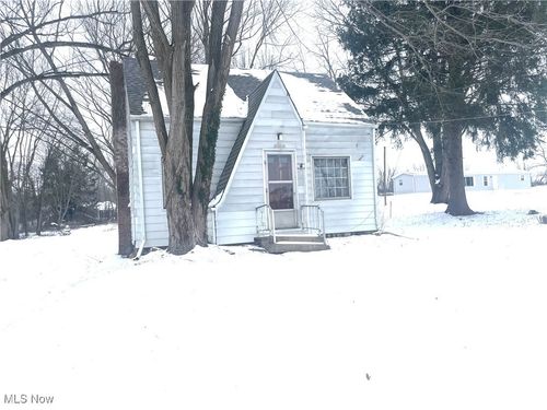 2760 Columbiana Rd, New Springfield, OH, 44443-8724 | Card Image