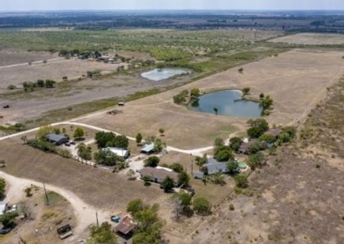 122 Roots Road, Martindale, TX, 78655 | Card Image