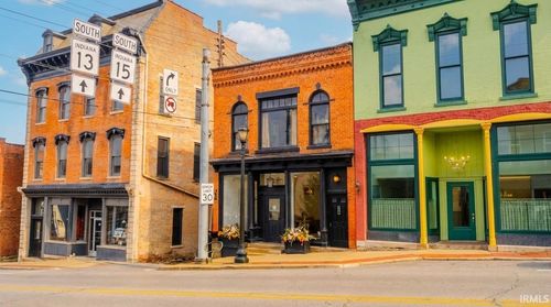 144 S Wabash St, Wabash, IN, 46992-3158 | Card Image