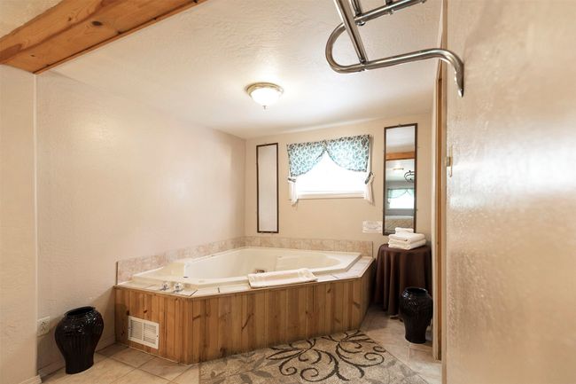 Cabin 1 Interior | Image 56