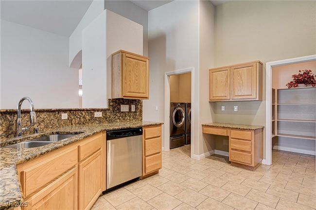 8204 Turbys Treehouse Pl, House other with 4 bedrooms, 3 bathrooms and null parking in Las Vegas NV | Image 28