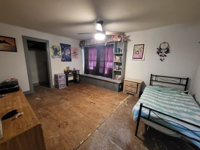 213 Hawthorne St, Home with 4 bedrooms, 1 bathrooms and null parking in Elkhart TX | Image 12