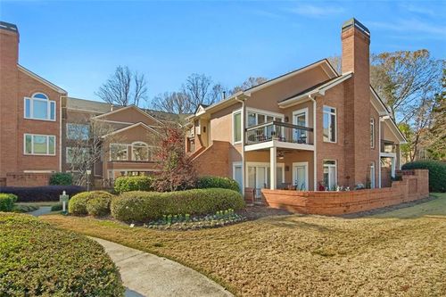 5364 Brooke Ridge Dr, Dunwoody, GA, 30338-3186 | Card Image