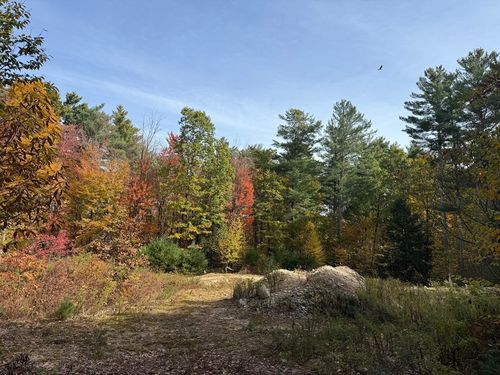 53 W Meadow Rd, Townsend, MA, 01474-1013 | Card Image