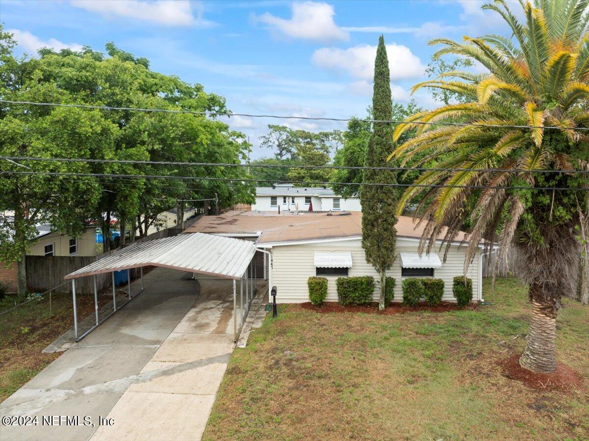 Vera Dr, Jacksonville, FL 32218