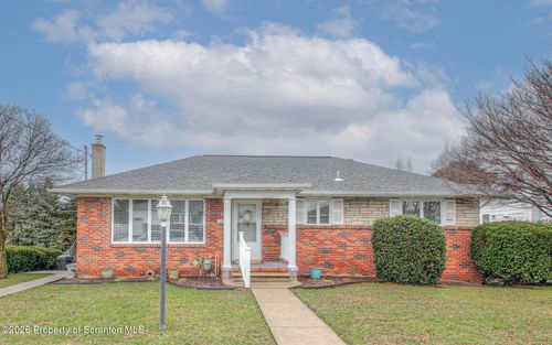 3904 Winfield Ave, Moosic, PA, 18507-1654 | Card Image