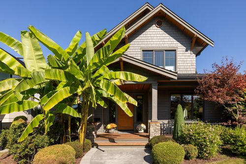 358 W 15th St, North Vancouver, BC, V7M1S5 | Card Image
