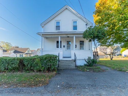 277 Mauran Ave, East Providence, RI, 02914-4831 | Card Image