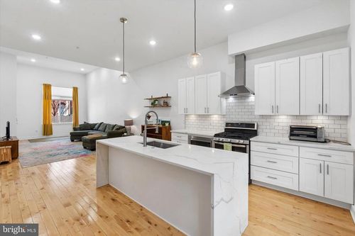 2720 W Cabot St, PHILADELPHIA, PA, 19121-4610 | Card Image