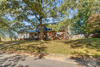 210 Woodside Drive, House other with 4 bedrooms, 2 bathrooms and null parking in Morganton NC | Image 3