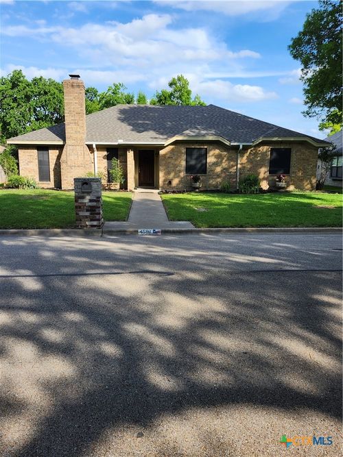 4501 Stagecoach Trail, Stagecoach, TX, 76502 | Card Image