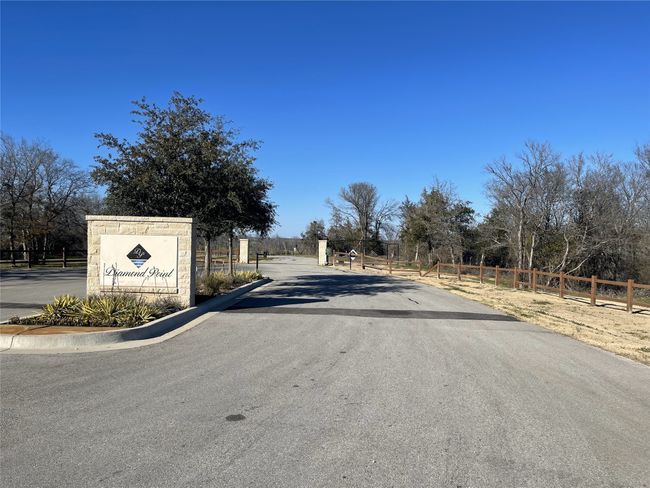 Diamond Point Entrance | Image 8