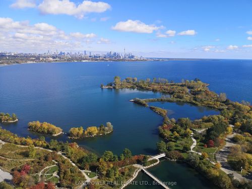 2808-20 Shore Breeze Dr, Etobicoke, ON, M8V0C7 | Card Image