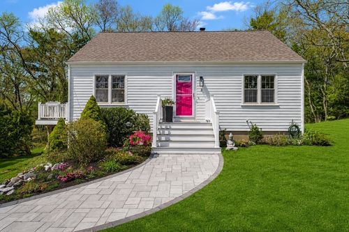 3 April Way, Plymouth, MA, 02360 | Card Image