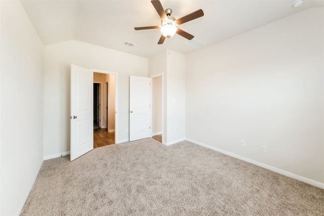 1021 Round Bale Rd, House other with 4 bedrooms, 2 bathrooms and 2 parking in Hutto TX | Image 9