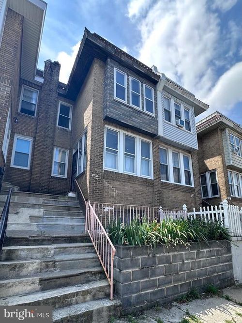 222 E Sheldon St, PHILADELPHIA, PA, 19120-3518 | Card Image