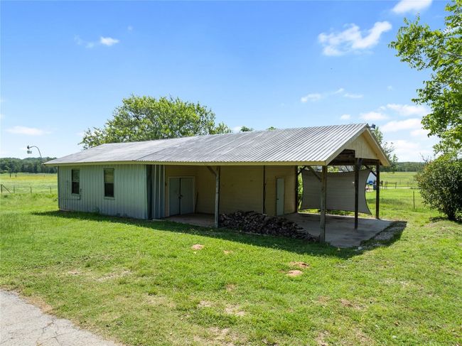 2255 Old Colony Line Rd, House other with 3 bedrooms, 2 bathrooms and 4 parking in Lockhart TX | Image 34
