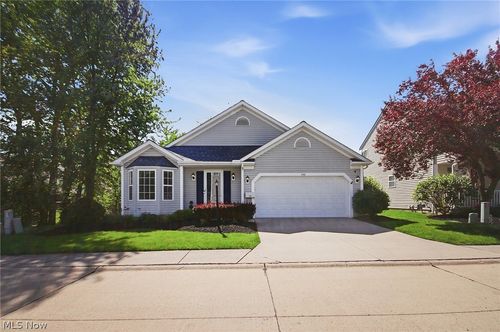 446 Rockledge Ln, Brunswick, OH, 44212-5717 | Card Image