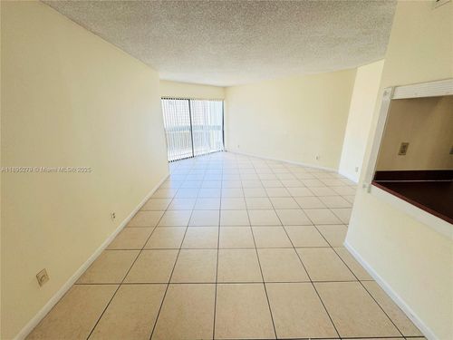 apt-210-1880 Congress Ave, West Palm Beach, FL, 33401-1685 | Card Image