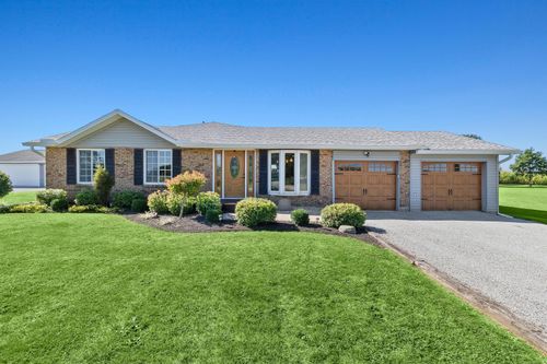 7981 Runkle Rd, Saint Paris, OH, 43072-9483 | Card Image